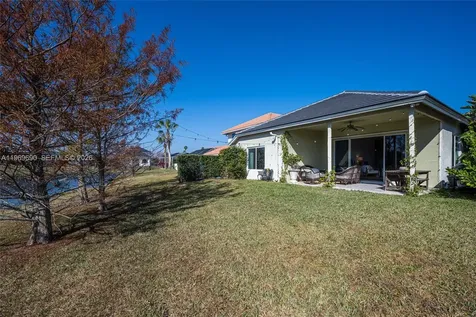 2668 Country Golf Drive Wellington FL 33414