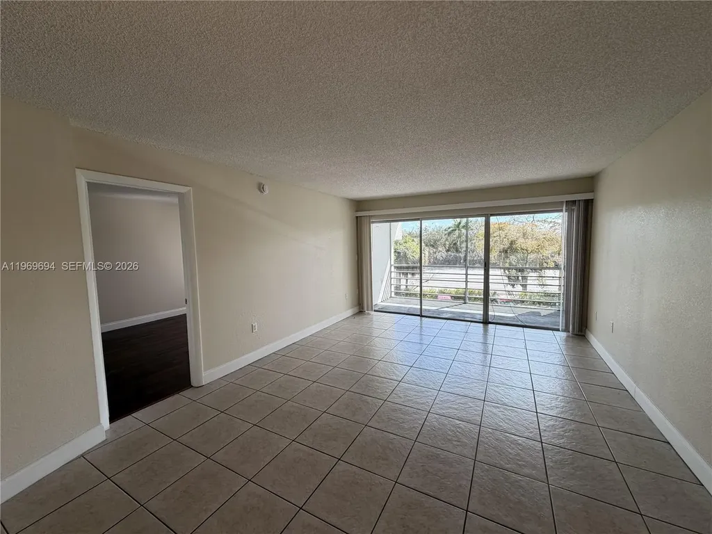 4255 N University Drive Sunrise FL 33351