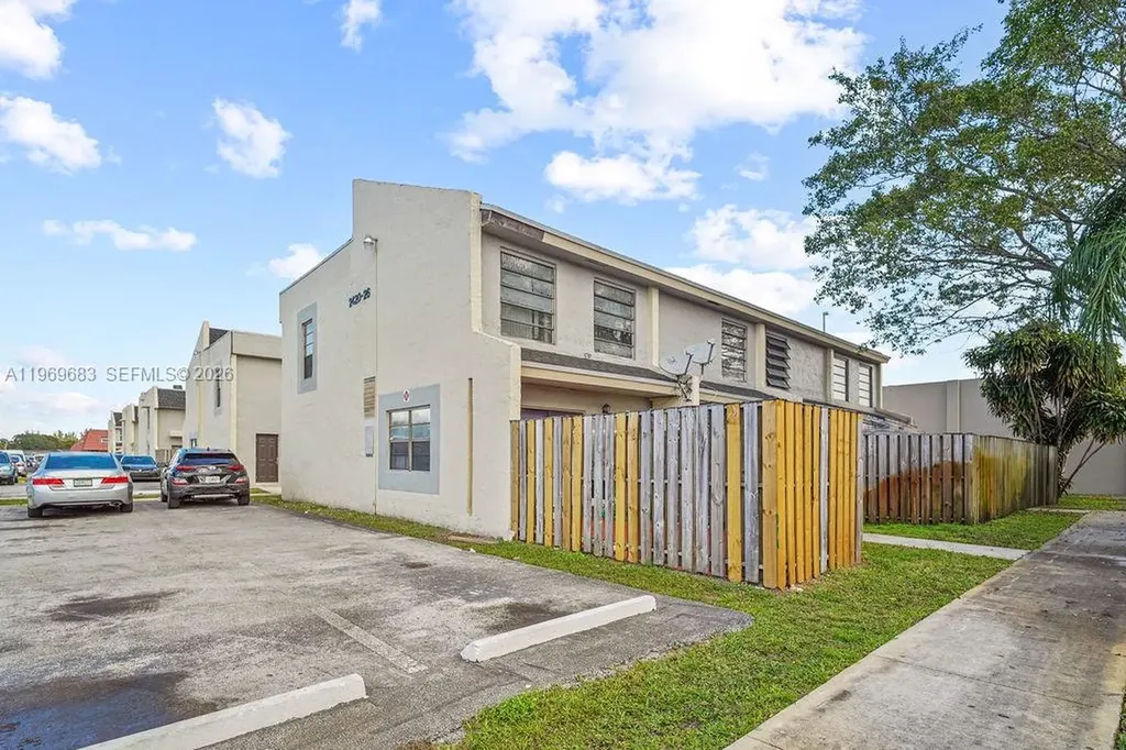 2424 NW 52nd Avenue Lauderhill FL 33313