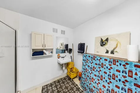 3718 SW 30th Avenue Hollywood FL 33312