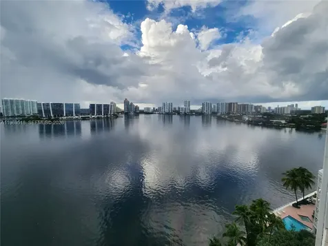 18100 N Bay Road Sunny Isles Beach FL 33160