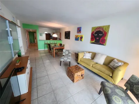 18100 N Bay Road Sunny Isles Beach FL 33160