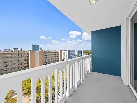 401 NE 14th Avenue Hallandale Beach FL 33009