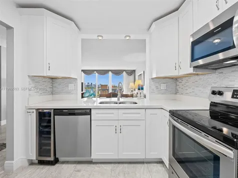 401 NE 14th Avenue Hallandale Beach FL 33009