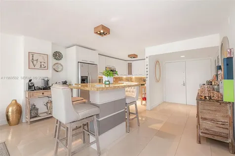 6423 Collins Avenue Miami Beach FL 33141