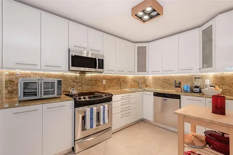 6423 Collins Avenue Miami Beach FL 33141