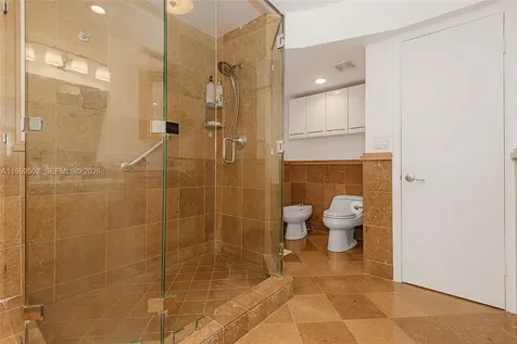 6423 Collins Avenue Miami Beach FL 33141