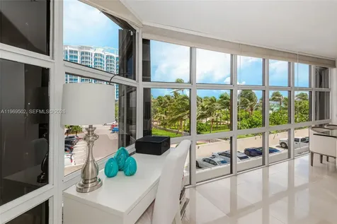 6423 Collins Avenue Miami Beach FL 33141