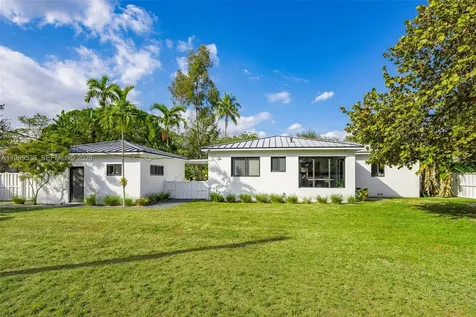 312 NE 90th Street El Portal FL 33138