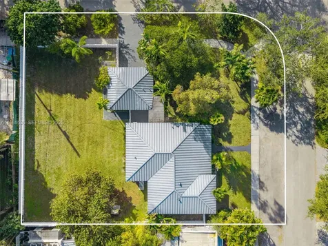 312 NE 90th Street El Portal FL 33138