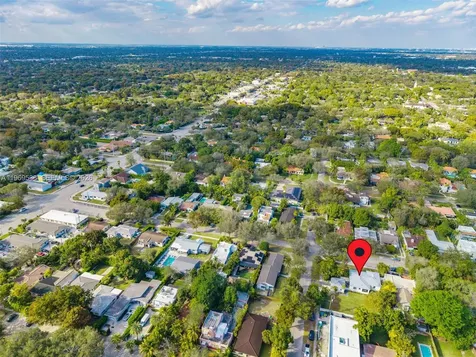 312 NE 90th Street El Portal FL 33138