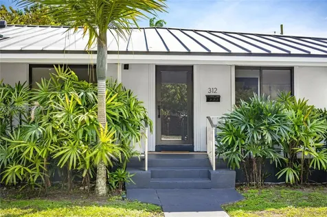 312 NE 90th Street El Portal FL 33138
