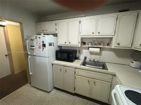 7118 Bonita Drive Miami Beach FL 33141