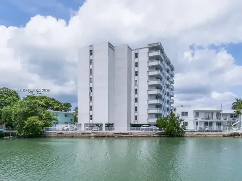 7118 Bonita Drive Miami Beach FL 33141