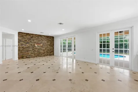 2455 Greenbrier Court Weston FL 33327