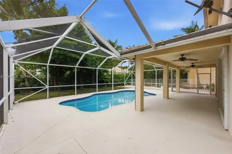 2455 Greenbrier Court Weston FL 33327