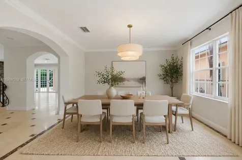 2455 Greenbrier Court Weston FL 33327