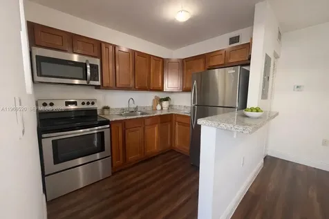 540 NW 7th Street Miami FL 33136