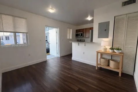 540 NW 7th Street Miami FL 33136