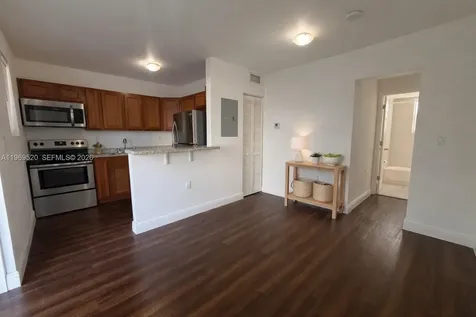 540 NW 7th Street Miami FL 33136