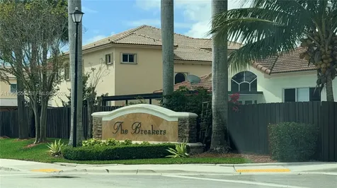 9468 SW 221st Lane Cutler Bay FL 33190