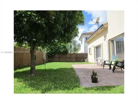 9468 SW 221st Lane Cutler Bay FL 33190
