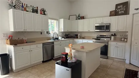 9468 SW 221st Lane Cutler Bay FL 33190