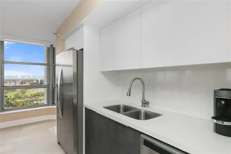 3500 Mystic Pointe Drive Aventura FL 33180