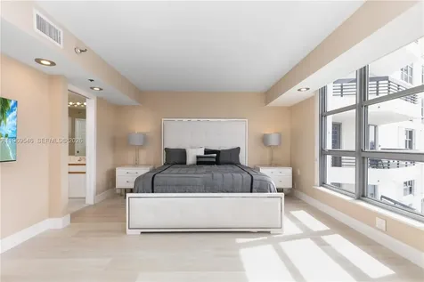 3500 Mystic Pointe Drive Aventura FL 33180