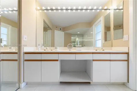 3500 Mystic Pointe Drive Aventura FL 33180
