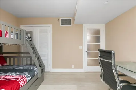 3500 Mystic Pointe Drive Aventura FL 33180