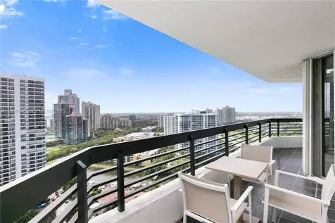 3500 Mystic Pointe Drive Aventura FL 33180