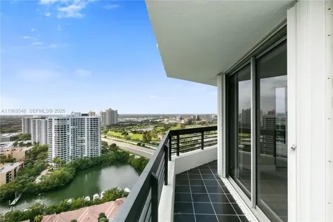 3500 Mystic Pointe Drive Aventura FL 33180