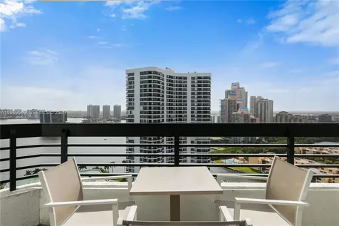 3500 Mystic Pointe Drive Aventura FL 33180