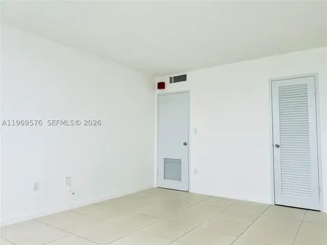 1865 79th St Causeway North Bay Village FL 33141