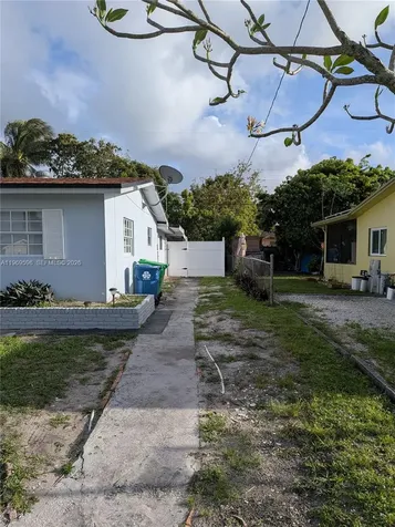 5820 NW 14th Court Sunrise FL 33313