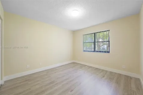 Hollywood FL 33021