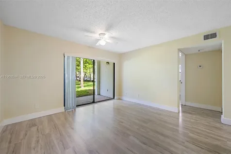 Hollywood FL 33021