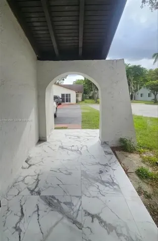 11417 SW 35 Lane Miami FL 33165