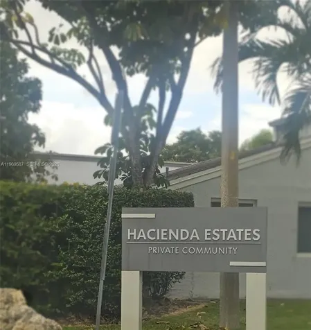 11417 SW 35 Lane Miami FL 33165