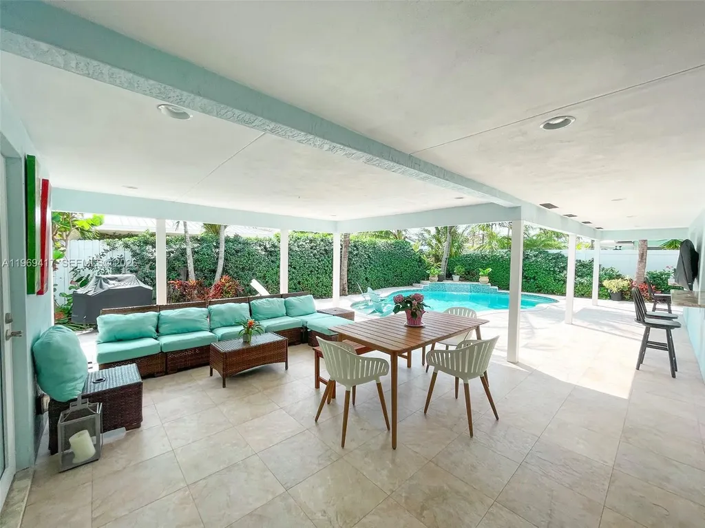 2932 NE 36th Street Lighthouse Point FL 33064