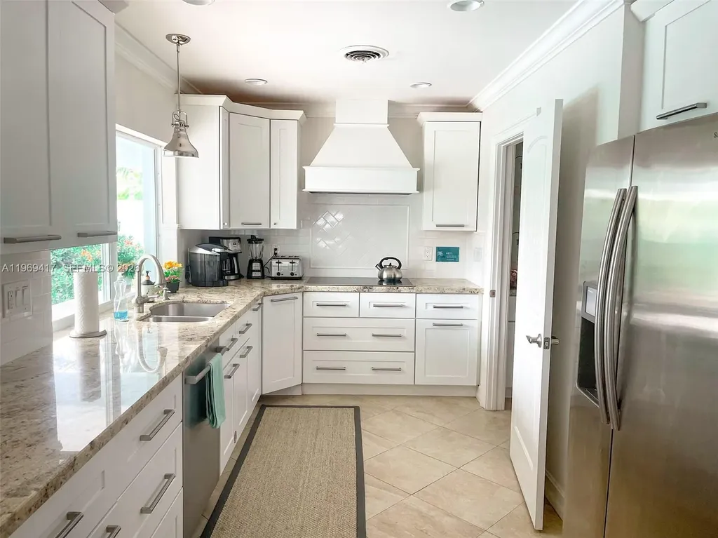 2932 NE 36th Street Lighthouse Point FL 33064