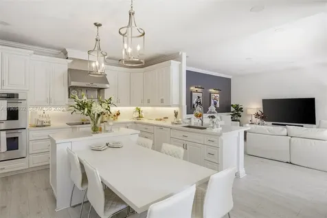 9449 NW 54th Doral Circle Lane Doral FL 33178