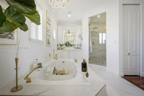 9449 NW 54th Doral Circle Lane Doral FL 33178