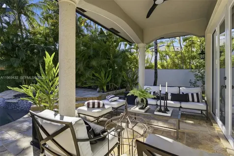9449 NW 54th Doral Circle Lane Doral FL 33178