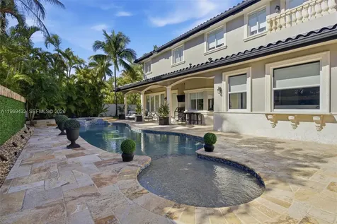 9449 NW 54th Doral Circle Lane Doral FL 33178