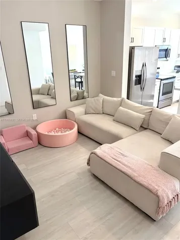 14724 SW 181st Terrace Miami FL 33187