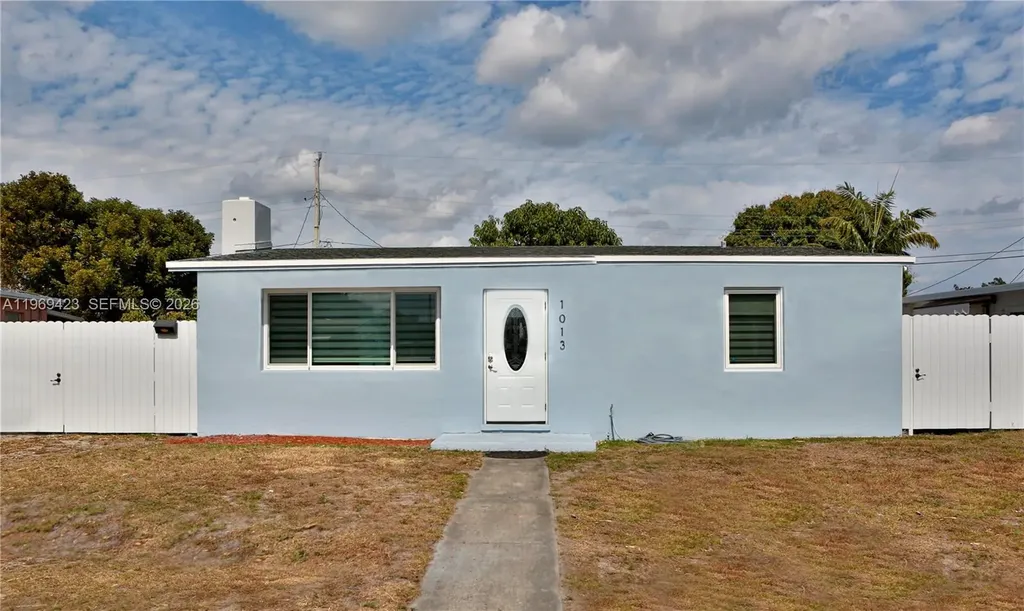 1013 Cherry Road West Palm Beach FL 33409