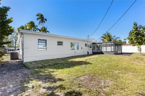 9241 Marine Drive Cutler Bay FL 33189