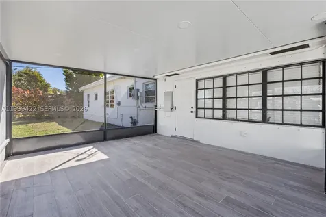 9241 Marine Drive Cutler Bay FL 33189